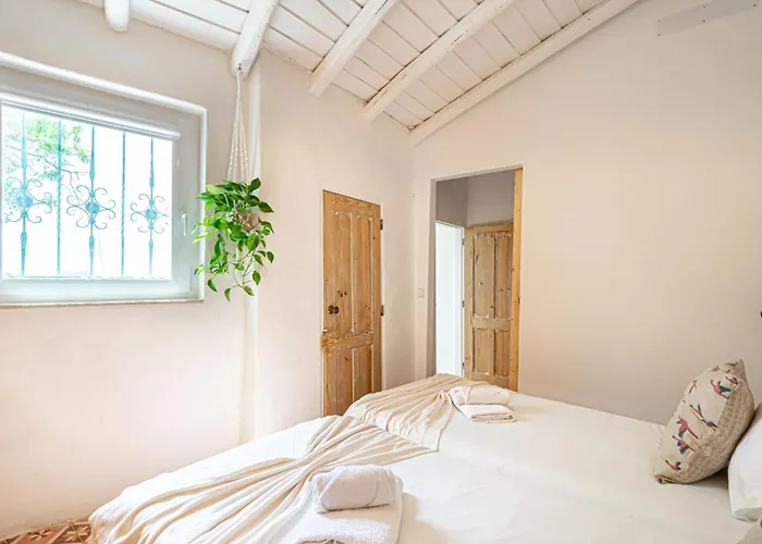 Beguest Casa Romazeira Typical Vila